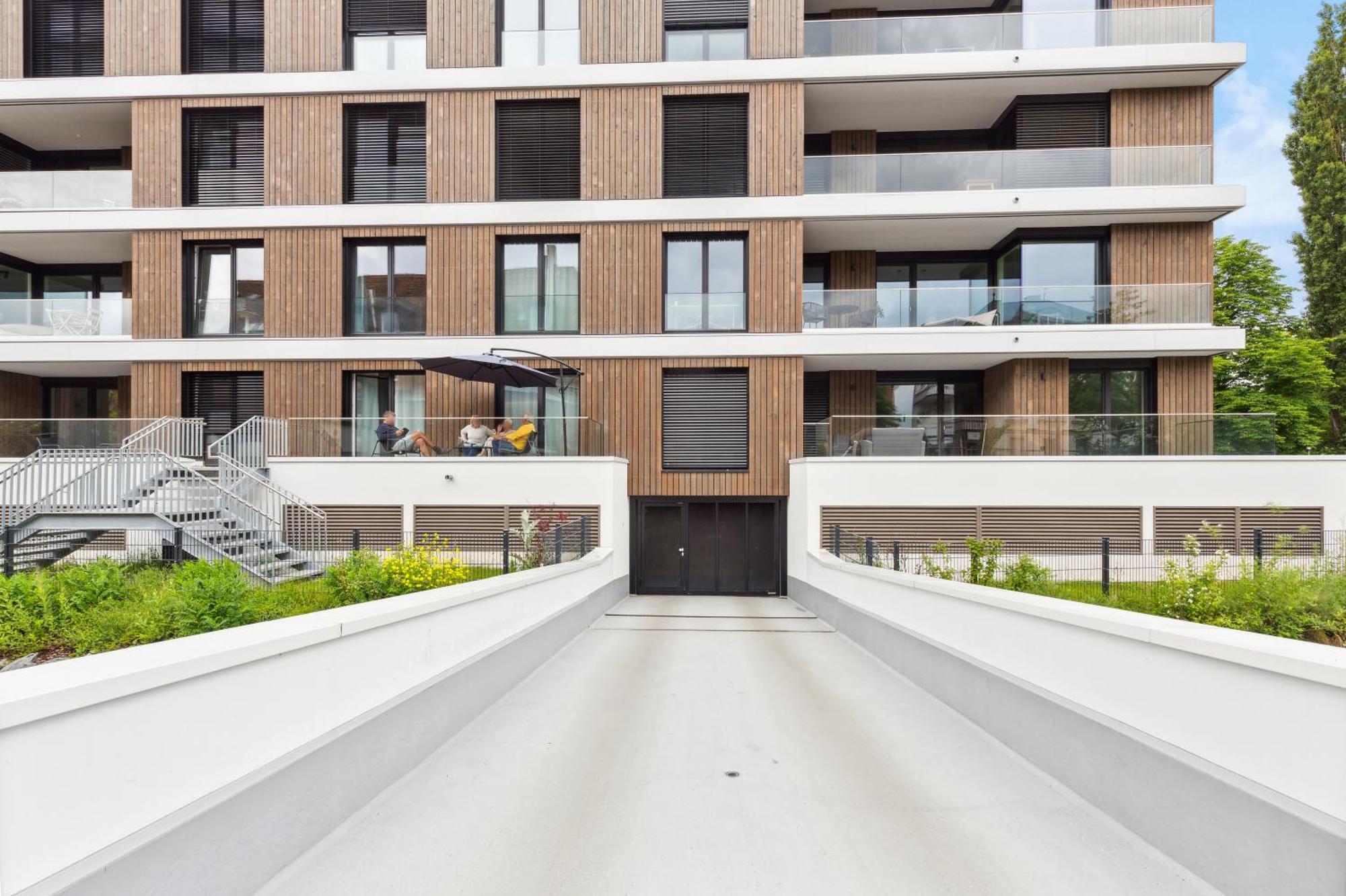 Sali Homes R4 - High-Quality Apartment With Terrace 拜罗伊特 外观 照片